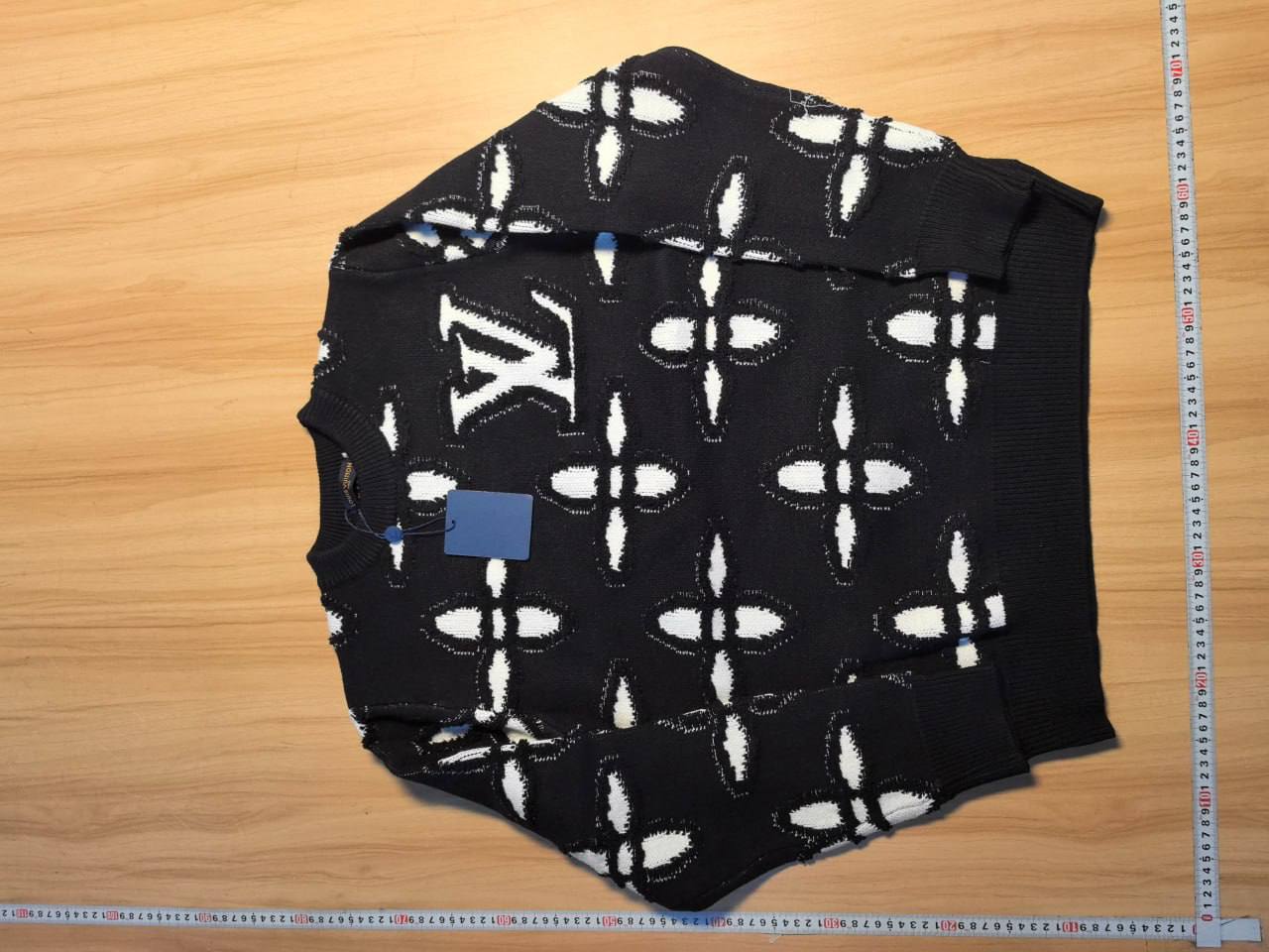 Louis Vuitton Monogram Knit Sweaters [26 styles]