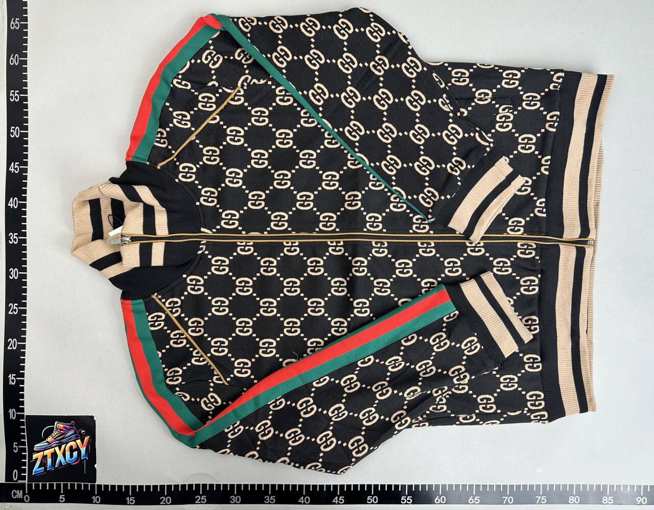 GUCCI GG Supreme Tracksuit [28 styles]