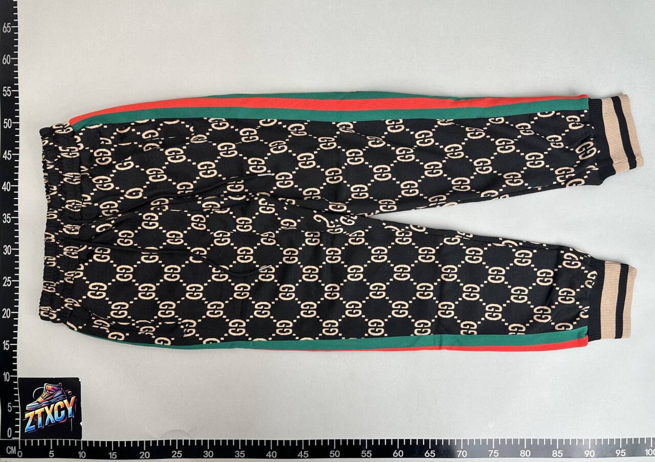 GUCCI GG Supreme Tracksuit [28 styles]