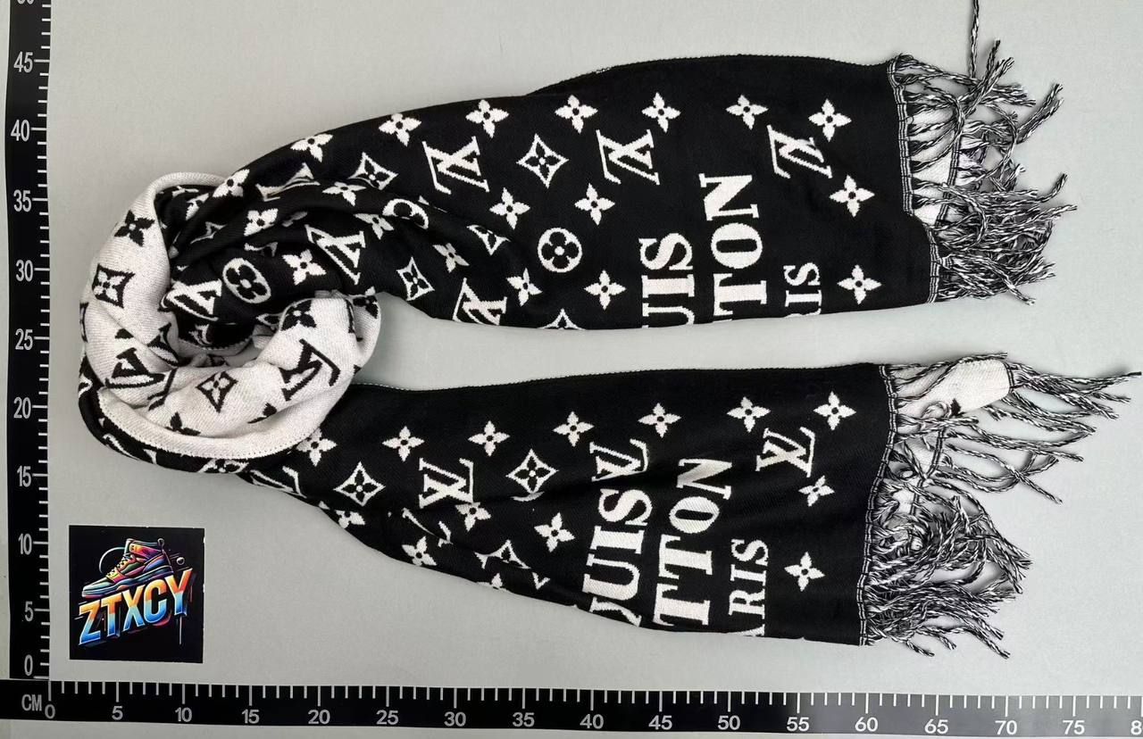 Louis Vuitton Monogram Flower Scarf [21 styles]