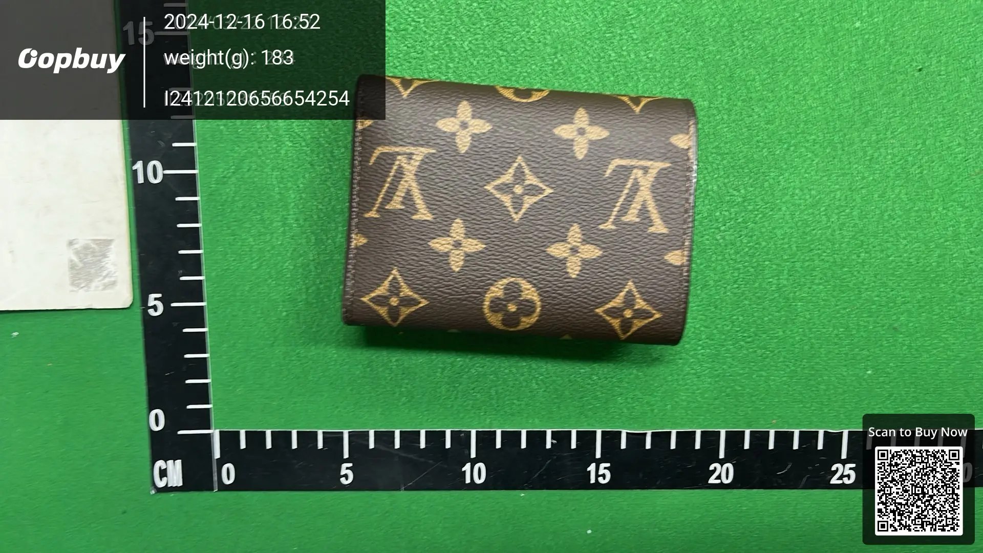 Louis Vuitton Monogram / Coach Signature / Gucci GG Supreme Wallets [39 styles]