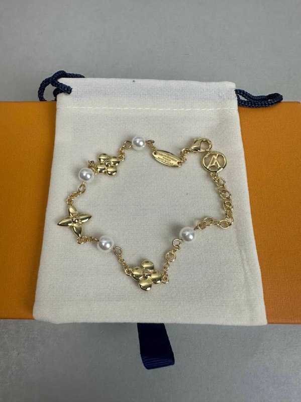 Louis Vuitton Monogram World Tour Bracelet [20 styles]