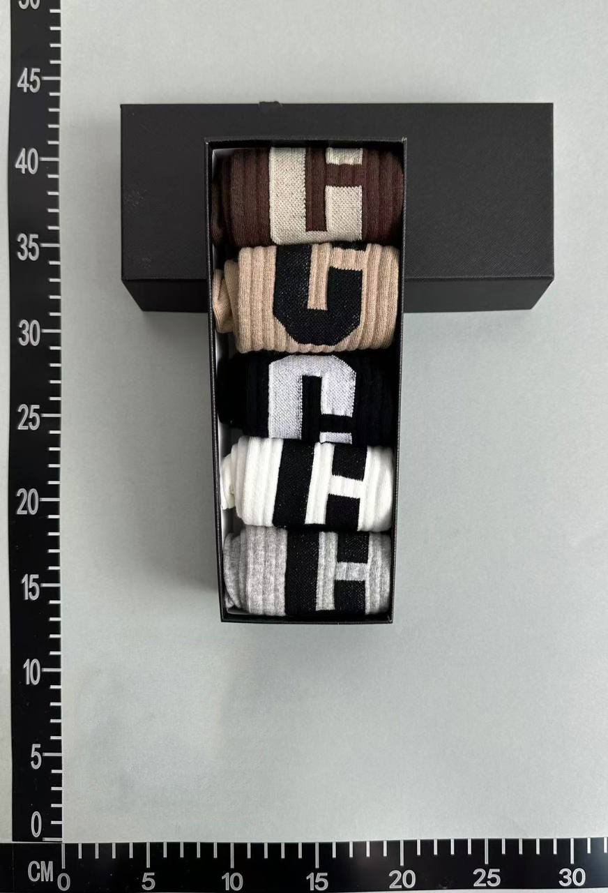 ESSENTIALS FG Socks [25 styles]