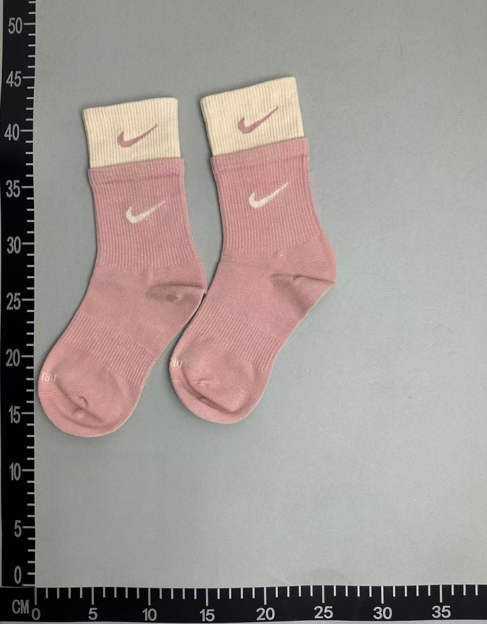 Nike Swoosh Crew Socks [20 styles]