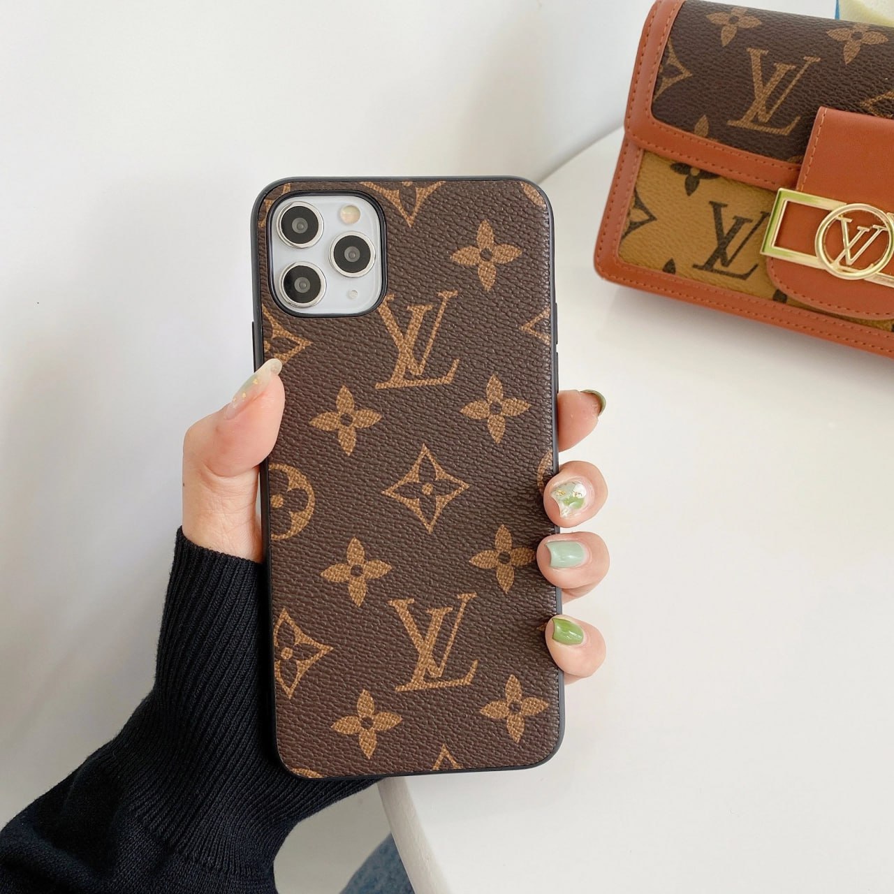 Louis Vuitton Monogram Phone Case [40 styles]