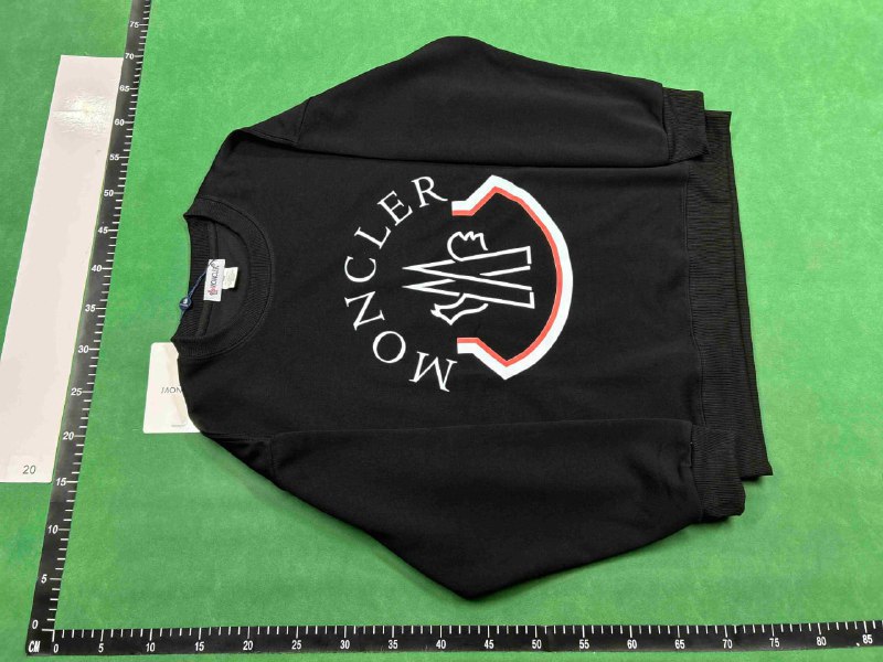 Moncler Logo Patch Sweatshirt [29 styles]