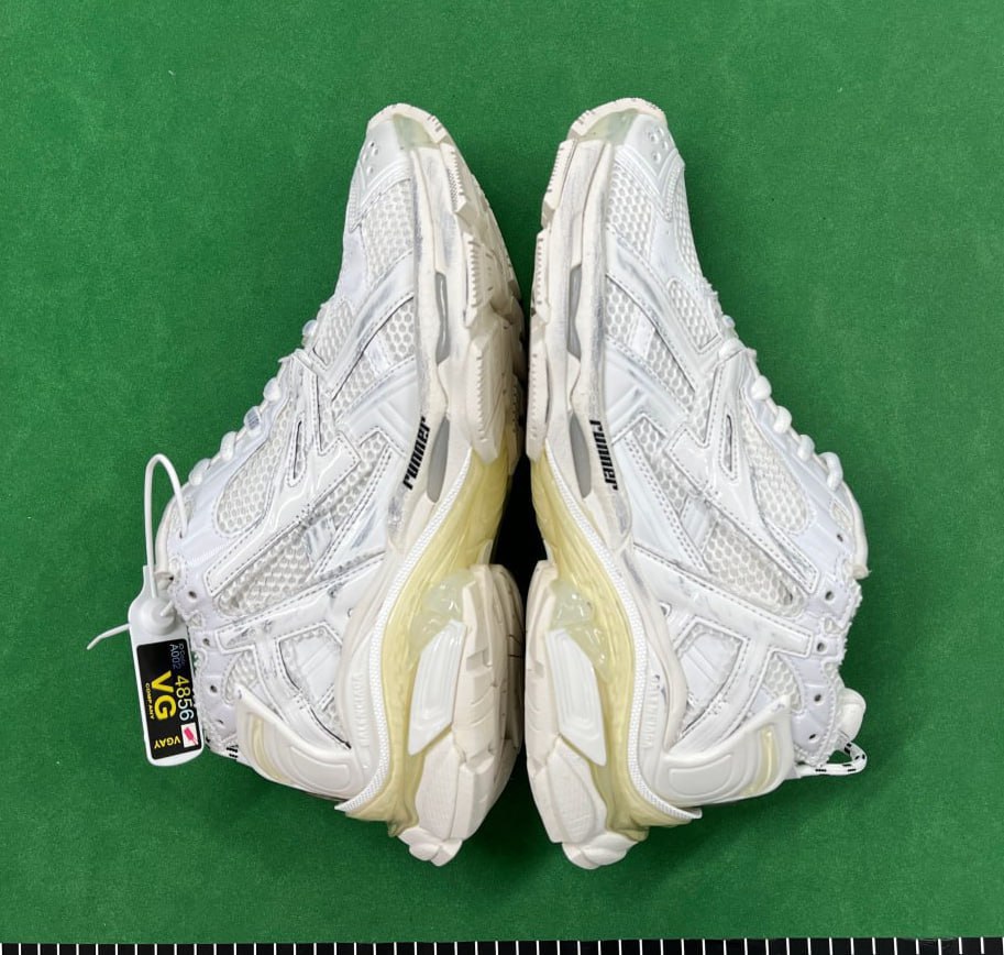 BAL-Runner HX11 Sneakers [40 styles]