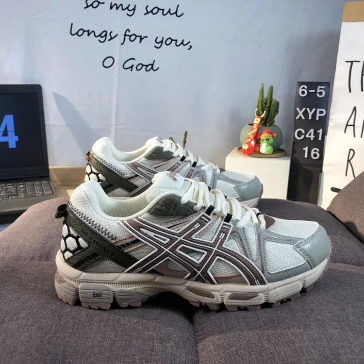 Asics GEL-Kahana 8 (Style 19)